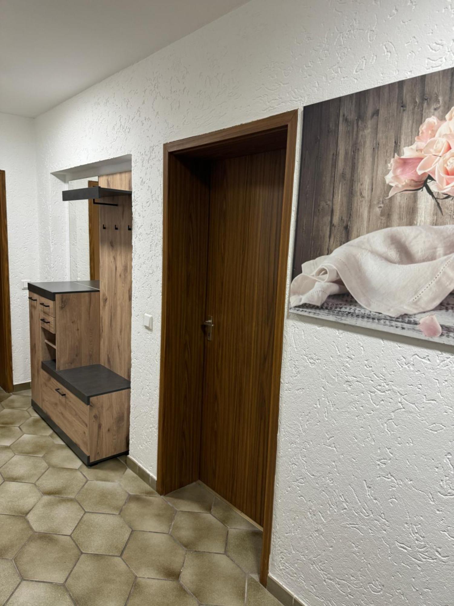 Laras Voll Ausgestattete Gartenwohnung Mit Wlan Und Tv Werne Extérieur photo